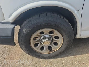 2010 Chevrolet Express 1500 Cargo Van 1WT 135.0" WB – miniatura 8