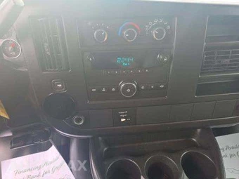 2010 Chevrolet Express 3500 Cutaway 1WT - miniatura 10
