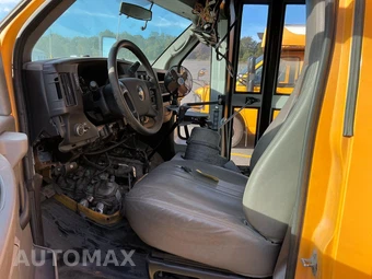 2010 Chevrolet Express 3500 Cutaway 1WT DRW – miniatura 11