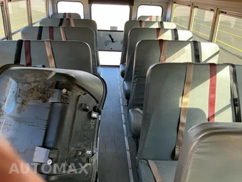 2010 Chevrolet Express 3500 Cutaway 1WT DRW – miniatura 14
