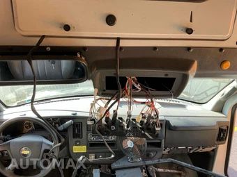 2010 Chevrolet Express 3500 Cutaway 1WT DRW – miniatura 15