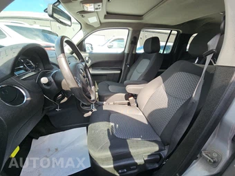 2010 Chevrolet HHR LT 1LT – miniatura 12