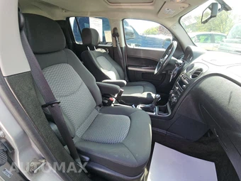 2010 Chevrolet HHR LT 1LT – miniatura 13