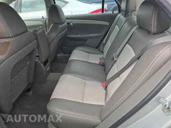 2010 Chevrolet Malibu LS 1LS – miniatura 13