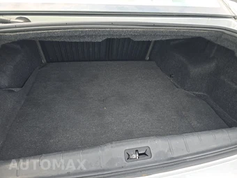 2010 Chevrolet Malibu LS 1LS – miniatura 16