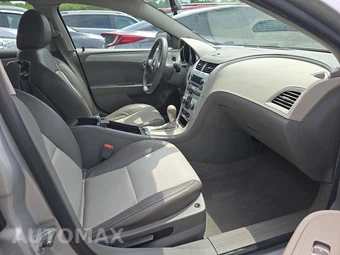 2010 Chevrolet Malibu LS 1LS – miniatura 8