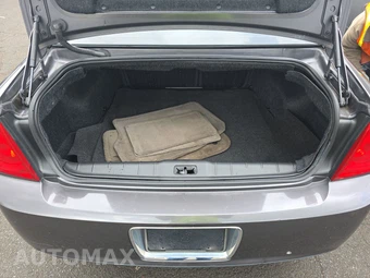 2010 Chevrolet Malibu LS 1LS – miniatura 16