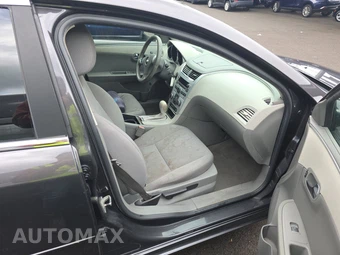 2010 Chevrolet Malibu LS 1LS – miniatura 8