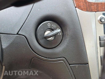 2010 Chevrolet Malibu LTZ 1LZ - miniatura 7