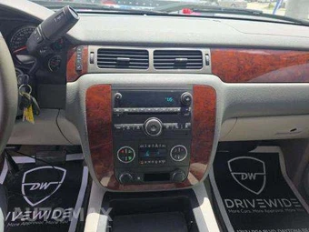 2010 Chevrolet Silverado 2500HD LTZ Crew Cab Medium Bed 1LZ - miniatura 10
