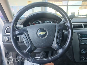 2010 Chevrolet Suburban 1500 LS 1LS – miniatura 10