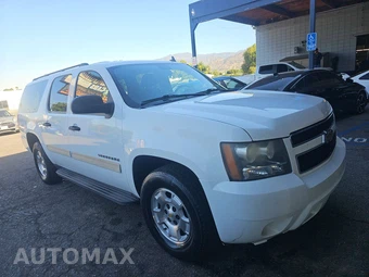 2010 Chevrolet Suburban 1500 LS 1LS – miniatura 3