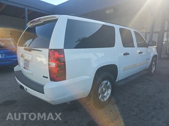 2010 Chevrolet Suburban 1500 LS 1LS – miniatura 4