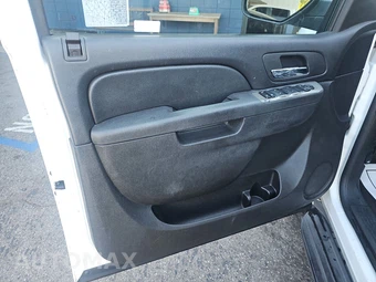 2010 Chevrolet Suburban 1500 LS 1LS – miniatura 9