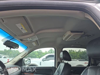 2010 Chevrolet Suburban 1500 LT 1LT - miniatura 18