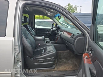 2010 Chevrolet Suburban 1500 LT 1LT - miniatura 8