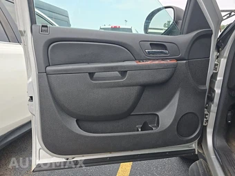 2010 Chevrolet Suburban 1500 LT 1LT - miniatura 9