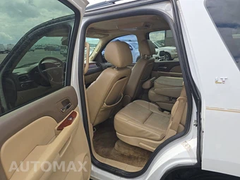 2010 Chevrolet Tahoe LT 1LT – miniatura 13