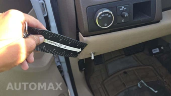 2010 Chevrolet Tahoe LT 1LT – miniatura 26