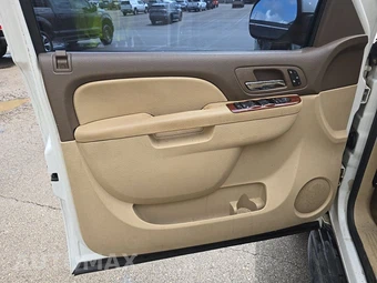 2010 Chevrolet Tahoe LT 1LT – miniatura 9