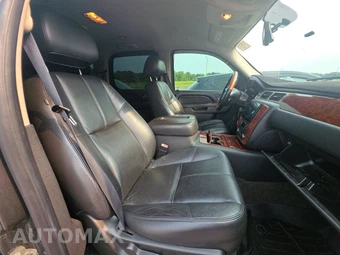 2010 Chevrolet Tahoe LT 1LT – miniatura 8
