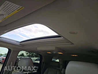 2010 Chevrolet Tahoe LTZ 1LZ - miniatura 8
