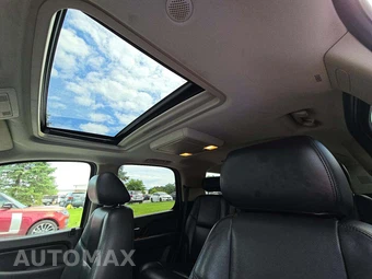 2010 Chevrolet Tahoe LTZ 1LZ - miniatura 11