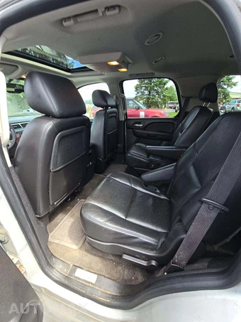 2010 Chevrolet Tahoe LTZ 1LZ - miniatura 13