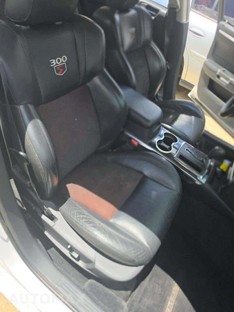 2010 Chrysler 300S – miniatura 18