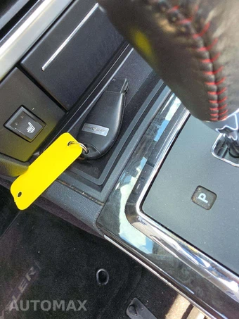2010 Chrysler 300S – miniatura 8