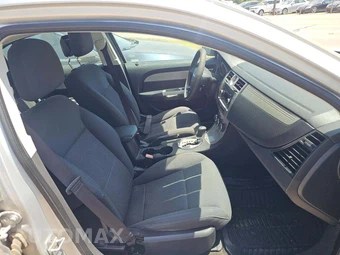 2010 Chrysler Sebring Touring Sedan - miniatura 17