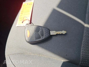 2010 Chrysler Sebring Touring Sedan - miniatura 8
