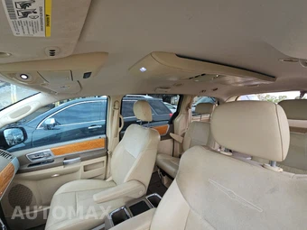 2010 Chrysler Town & Country Limited 121.2" WB – miniatura 18
