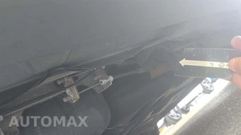 2010 Chrysler Town & Country Limited 121.2" WB – miniatura 34