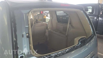 2010 Chrysler Town & Country Limited 121.2" WB – miniatura 40