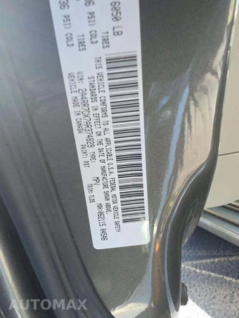 2010 Chrysler Town & Country Limited 121.2" WB - miniatura 5