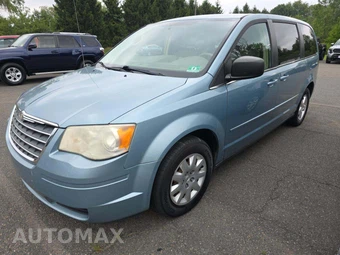 2010 Chrysler Town & Country LX 121.2" WB