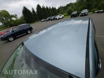 2010 Chrysler Town & Country LX 121.2" WB – miniatura 12