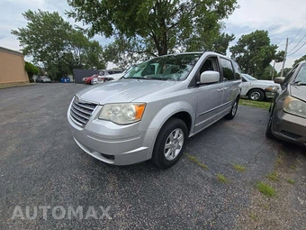 2010 Chrysler Town & Country Touring 121.2" WB