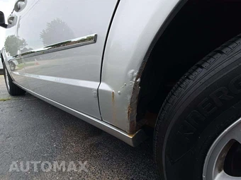 2010 Chrysler Town & Country Touring 121.2" WB - miniatura 25