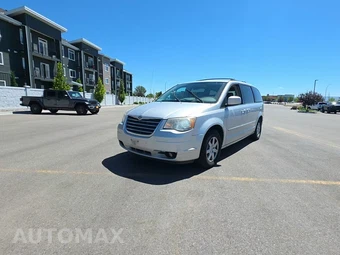 2010 Chrysler Town & Country Touring 121.2" WB