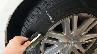 2010 Chrysler Town & Country Touring 121.2" WB – miniatura 54