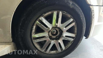 2010 Chrysler Town & Country Touring 121.2" WB – miniatura 69