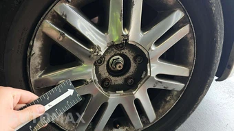 2010 Chrysler Town & Country Touring 121.2" WB – miniatura 73