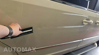 2010 Chrysler Town & Country Touring 121.2" WB – miniatura 74