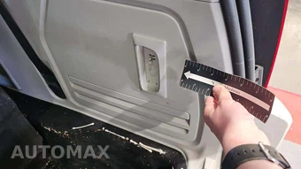 2010 Chrysler Town & Country Touring 121.2" WB – miniatura 92