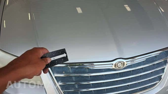 2010 Chrysler Town & Country Touring Plus 121.2" WB – miniatura 30