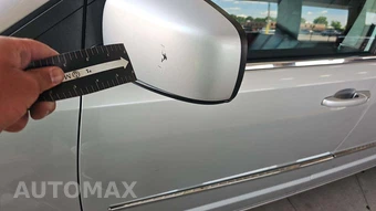 2010 Chrysler Town & Country Touring Plus 121.2" WB – miniatura 38