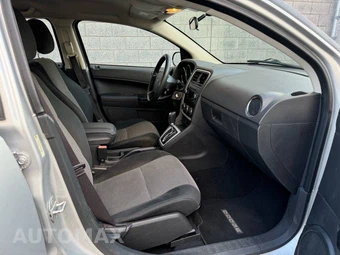 2010 Dodge Caliber SXT - miniatura 17