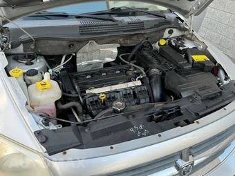 2010 Dodge Caliber SXT - miniatura 35